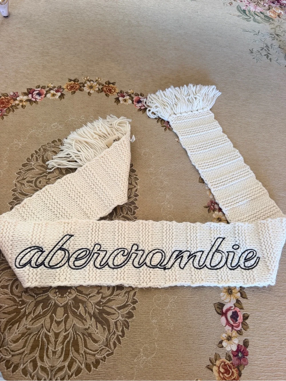 NWT Abercrombie & Fitch Cream Knit Scarf with Fringe